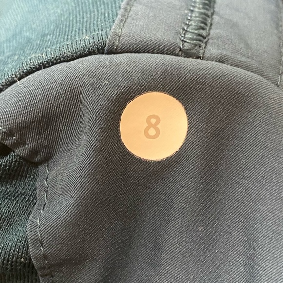 Lululemon Run: Right Around Pant Size 8 EUC - Picture 13 of 16